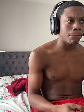 Snapshot of labishyoung25 chatting on December 15, 2:56 pm labishyoung25 online show from December 15, 2:56 pm