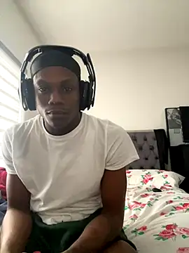 Snapshot of labishyoung25 chatting on December 3, 7:57 pm labishyoung25 online show from December 3, 7:57 pm