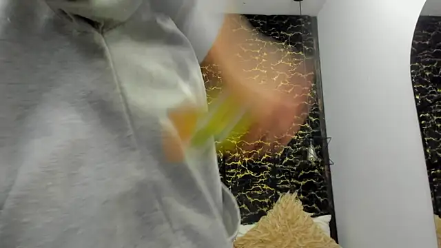 MiaCours online show from March 21, 1:04 pm