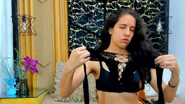 MiaCours online show from March 28, 1:23 pm