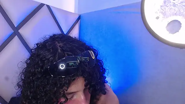 venus-03 online show from February 17, 3:59 am