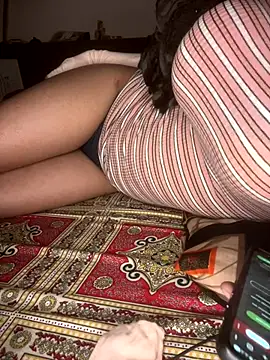 Snapshot of jiya00 chatting on November 5, 1:03 pm jiya00 online show from November 5, 1:03 pm