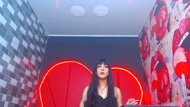julessxcharlotte online show from October 6, 2:07 pm