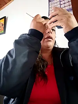 Mia-Glow online show from March 31, 12:07 pm