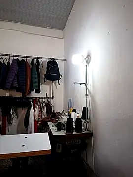 Mia-Glow online show from November 9, 3:16 pm