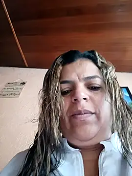 Mia-Glow online show from February 5, 12:12 pm