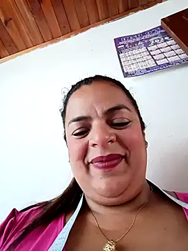 Mia-Glow online show from March 11, 6:57 pm