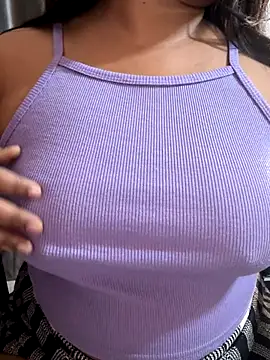 Maggi-is-back online show from October 12, 2:13 am