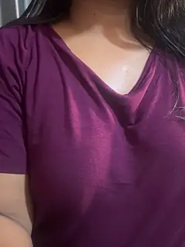 Maggi-is-back online show from September 17, 3:25 pm