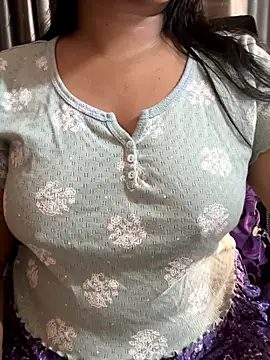 Maggi-is-back online show from October 28, 3:07 am