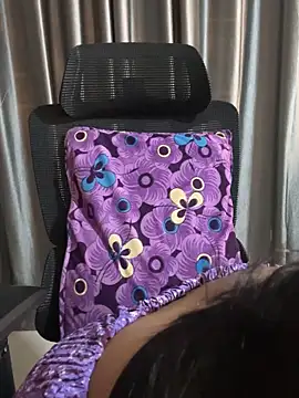 Maggi-is-back online show from September 26, 2:29 am