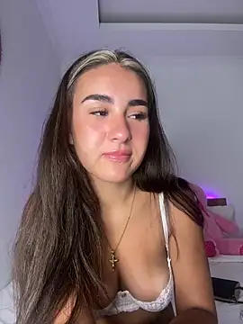 sarahsparkles20 online show from October 7, 11:39 pm