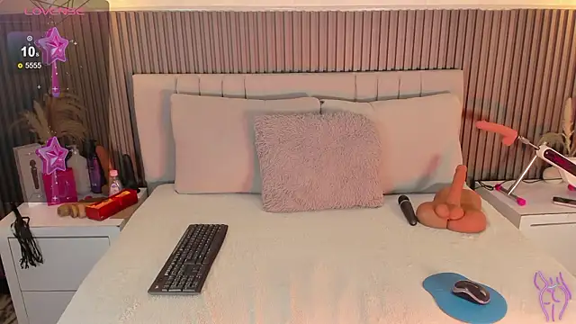 PAULETEJOHNSON online show from January 19, 3:21 am