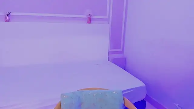 candy lux30 online show from February 14, 4:02 am