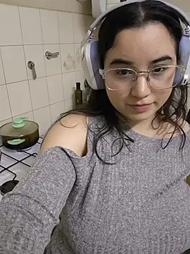 DannaBakes online show from May 18, 12:33 am