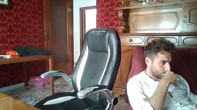 Snapshot of omihaze94 chatting on September 24, 8:10 am omihaze94 online show from September 24, 8:10 am