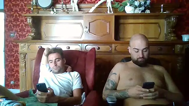 Snapshot of omihaze94 chatting on September 15, 10:15 am omihaze94 online show from September 15, 10:15 am