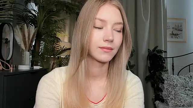 Snapshot of ChinBonnell chatting on September 14, 5:41 am ChinBonnell online show from September 14, 5:41 am