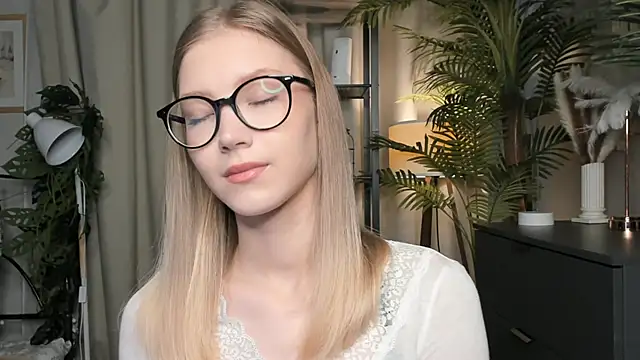 ChinBonnell online show from October 24, 5:50 am