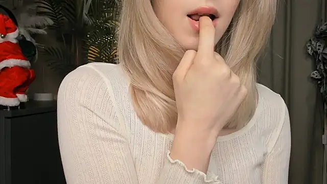 ChinBonnell online show from December 14, 5:57 am