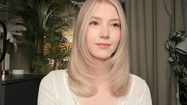 ChinBonnell online show from December 15, 5:46 am