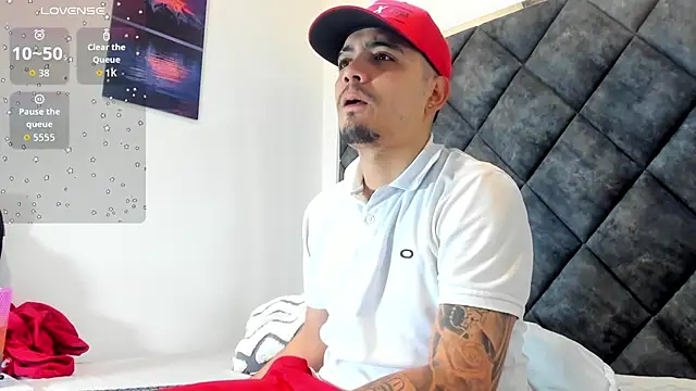 OwenStonne  online show from November 20, 12:06 pm