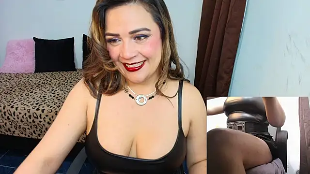 Paulina-Becerraa online show from May 2, 4:28 am