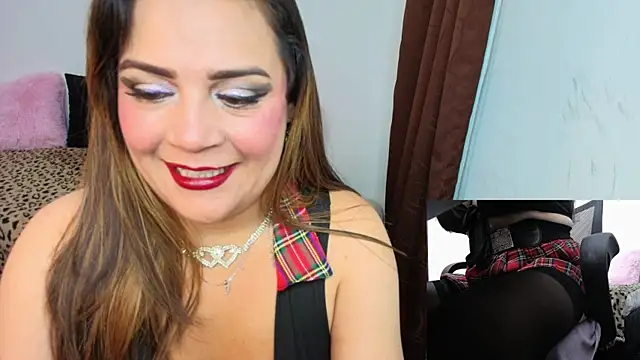 Paulina-Becerraa online show from July 17, 4:53 am