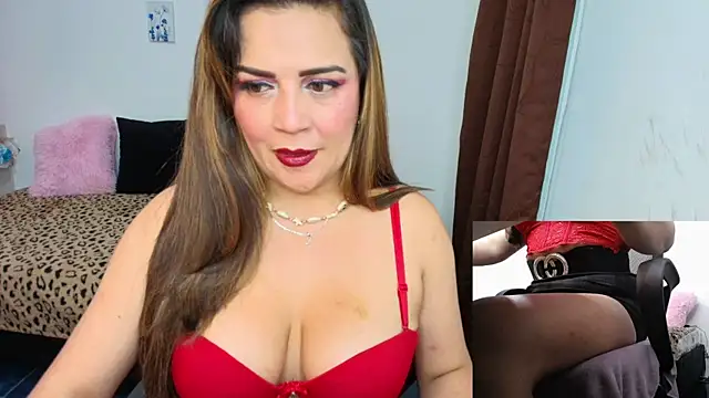 Paulina-Becerraa online show from July 3, 5:03 am