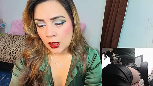 Paulina-Becerraa online show from May 13, 4:19 am