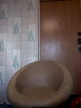 Snapshot of Tupo070481 chatting on October 19, 8:39 am Tupo070481 online show from October 19, 8:39 am