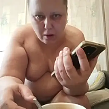 Tupo070481 online show from April 15, 12:53 pm