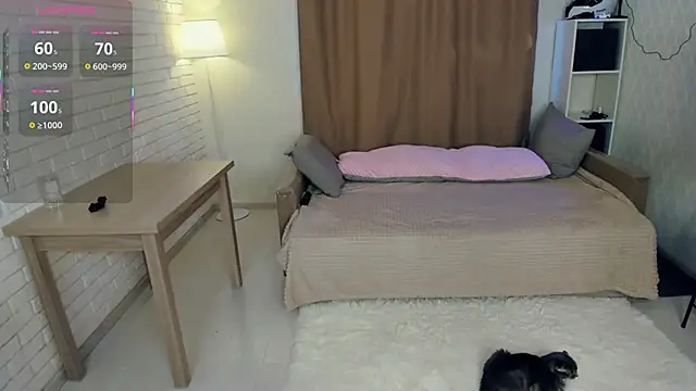 KayleenCurtis online show from April 19, 4:46 am