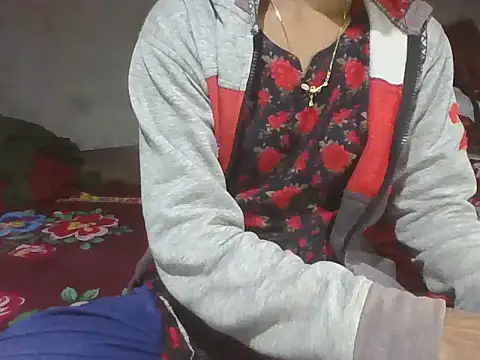 Snapshot of mala2580 chatting on December 3, 7:02 pm mala2580 online show from December 3, 7:02 pm