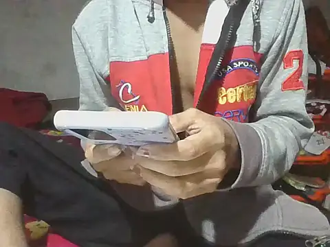 Snapshot of mala2580 chatting on December 5, 6:17 pm mala2580 online show from December 5, 6:17 pm