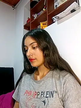 Snapshot of hotwife26 chatting on February 15, 12:00 am hotwife26 online show from February 15, 12:00 am
