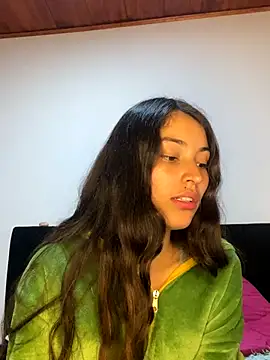 Snapshot of hotwife26 chatting on December 3, 3:07 am hotwife26 online show from December 3, 3:07 am