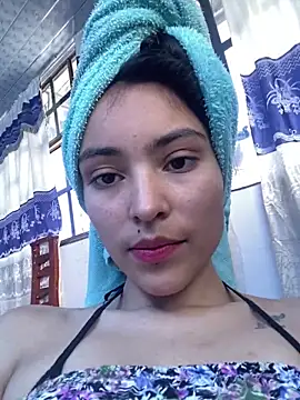 Snapshot of hotwife26 chatting on September 21, 4:01 pm hotwife26 online show from September 21, 4:01 pm