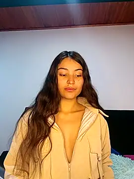 Snapshot of hotwife26 chatting on October 31, 12:24 pm hotwife26 online show from October 31, 12:24 pm