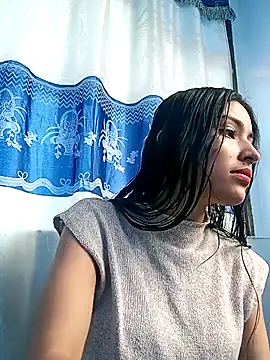 Snapshot of hotwife26 chatting on February 17, 4:59 pm hotwife26 online show from February 17, 4:59 pm