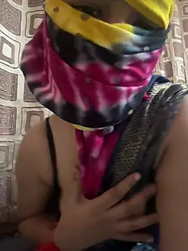 crazy111girl online show from February 7, 8:28 pm