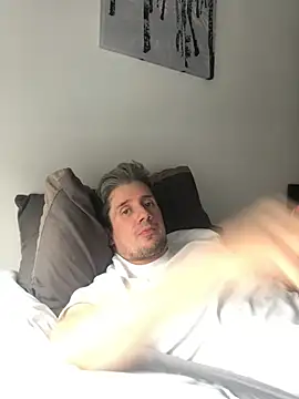 shyandchilling online show from June 6, 4:01 pm
