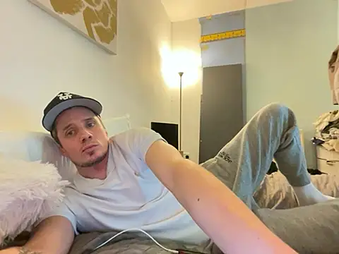 shyandchilling online show from February 23, 7:47 pm