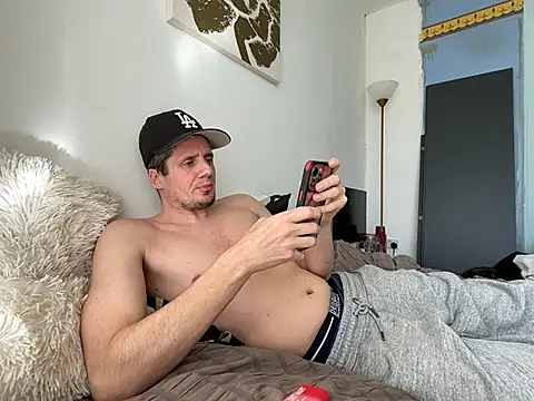 shyandchilling online show from March 5, 2:46 pm