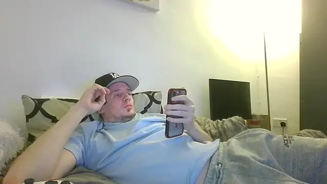 shyandchilling online show from March 13, 8:47 pm