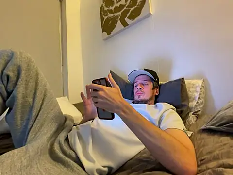 shyandchilling online show from November 27, 9:04 pm