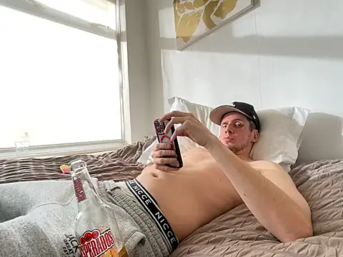 shyandchilling online show from October 5, 3:25 pm