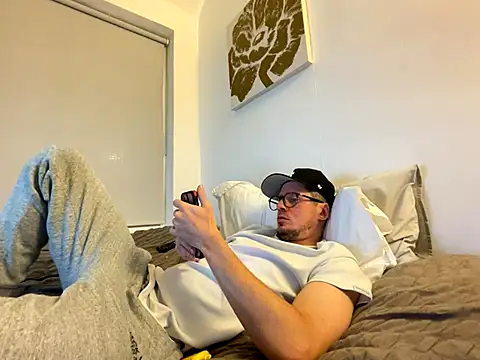 shyandchilling online show from September 23, 7:32 pm