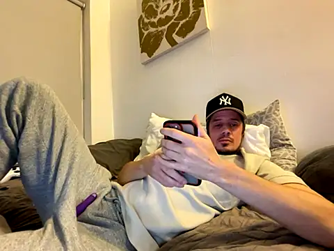 shyandchilling online show from December 1, 5:58 pm