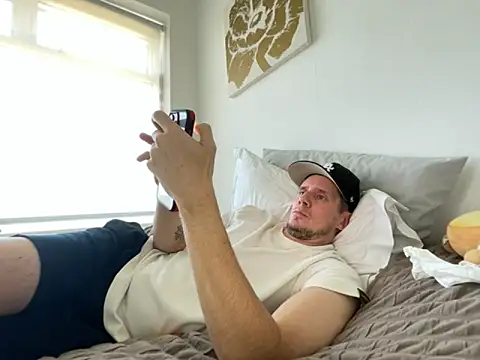 shyandchilling online show from September 25, 12:33 pm